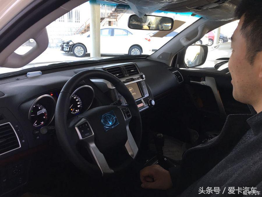 丰田全新普拉多提车作业,一汽丰田普拉多2018款tx配置