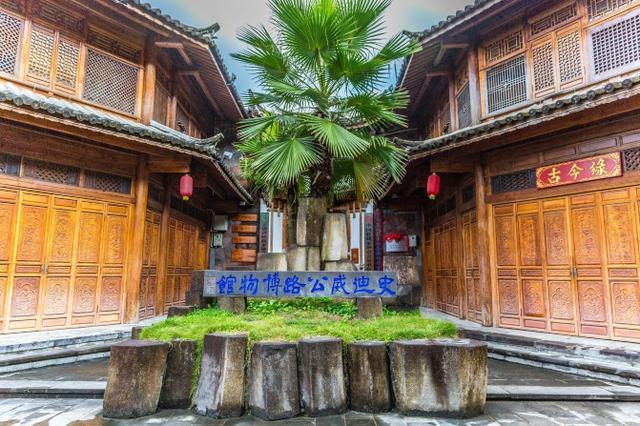 鑽疯姳鍙ら晣鑵惧啿,鑵惧啿鑽疯姳鍙ら晣