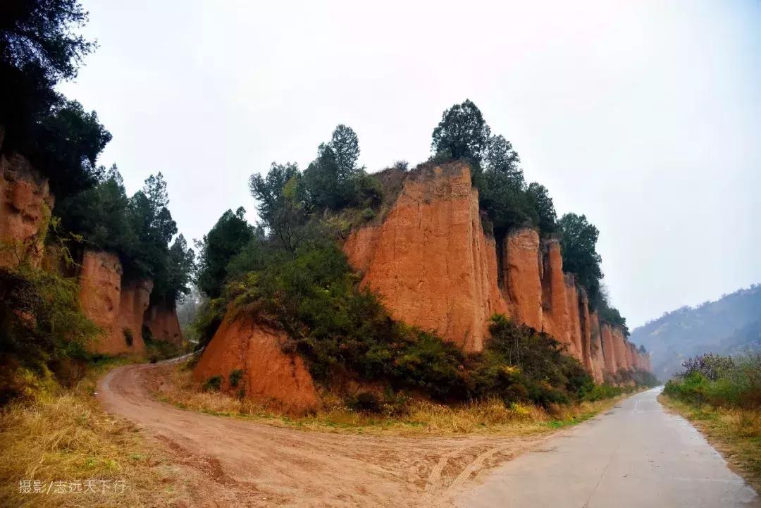 红土林景点,合水红土林