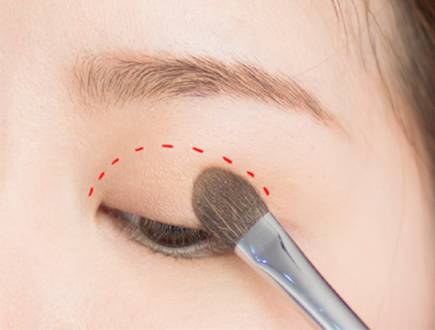 初学化妆如何画眼妆,眼妆初学者怎么化妆好看