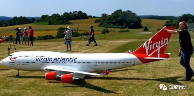 水上玩具船电动遥控,电动遥控轨道车玩具