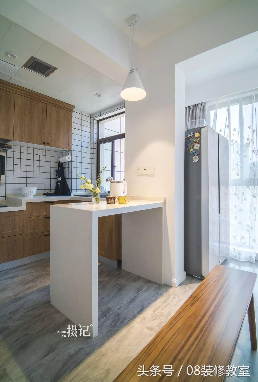 两个90后小青年，不爱极简，却偏要做「收纳达人」