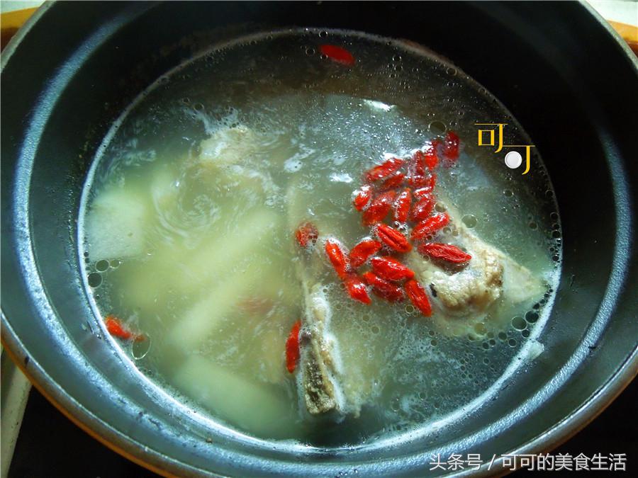 薏米山药猪骨汤做法和功效,猪骨薏米山药胡椒汤