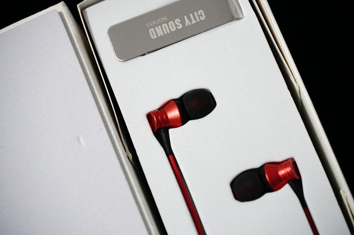 千万别吓着这个上海宁做的耳机以无敌的价格逆袭了整个耳机圈