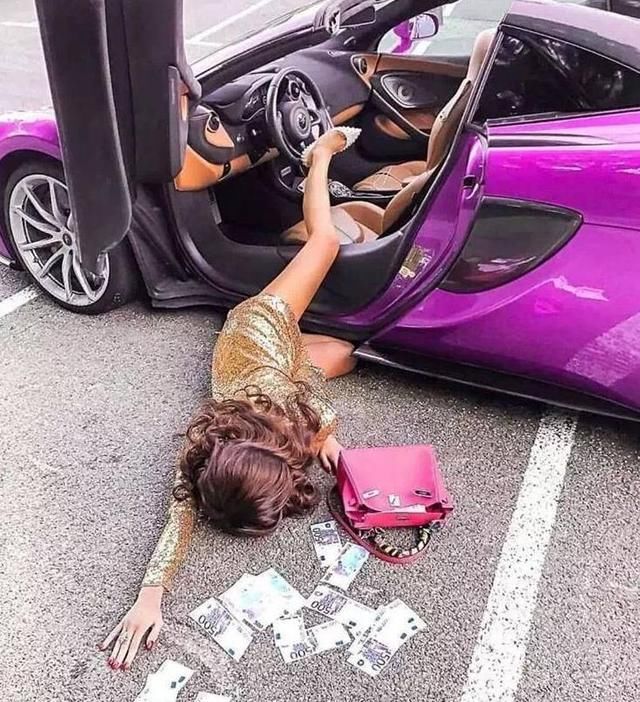 谢楠炫耀吴京合集,谢楠玩炫富挑战完整版