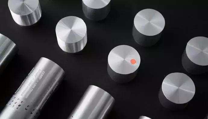 lamy凌美钢笔皮卡丘限量版,lamy钢笔国外包装