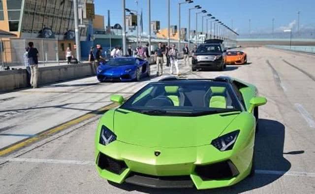 别再羡慕明星们的豪车了现在你也有机会拥有它啦！