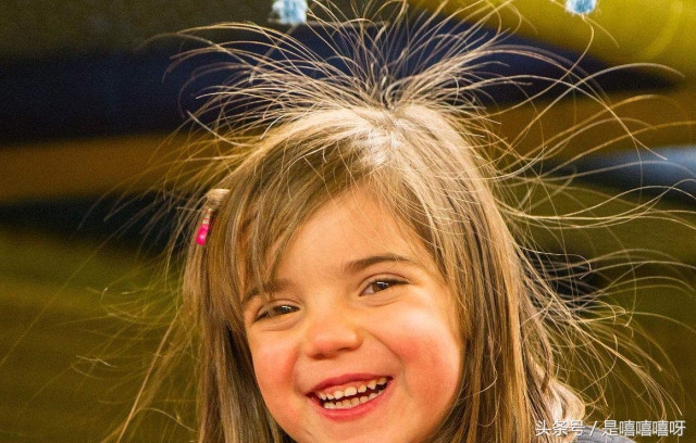 头发炸毛干枯毛躁护发精油,头发毛躁炸毛怎么办不用护发精油