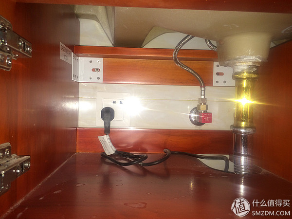 新房子卫生间必买清单 (新房装修厕所购买清单)