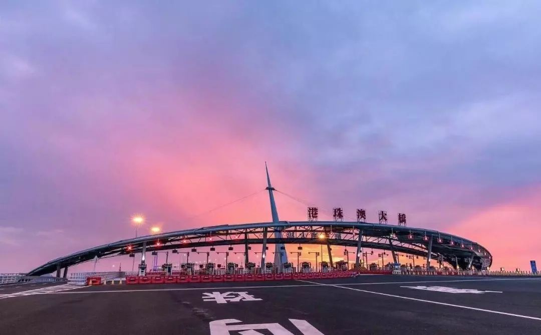 穿过港珠澳大桥需要什么证件,穿行港珠澳大桥