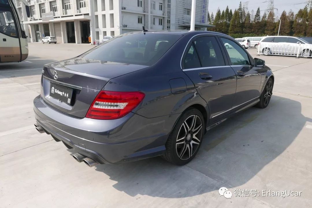 w204奔驰c300coupe,奔驰w204c200旅行版