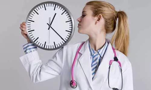 女性脱发吃什么食物,吃什么食物能防止女性脱发