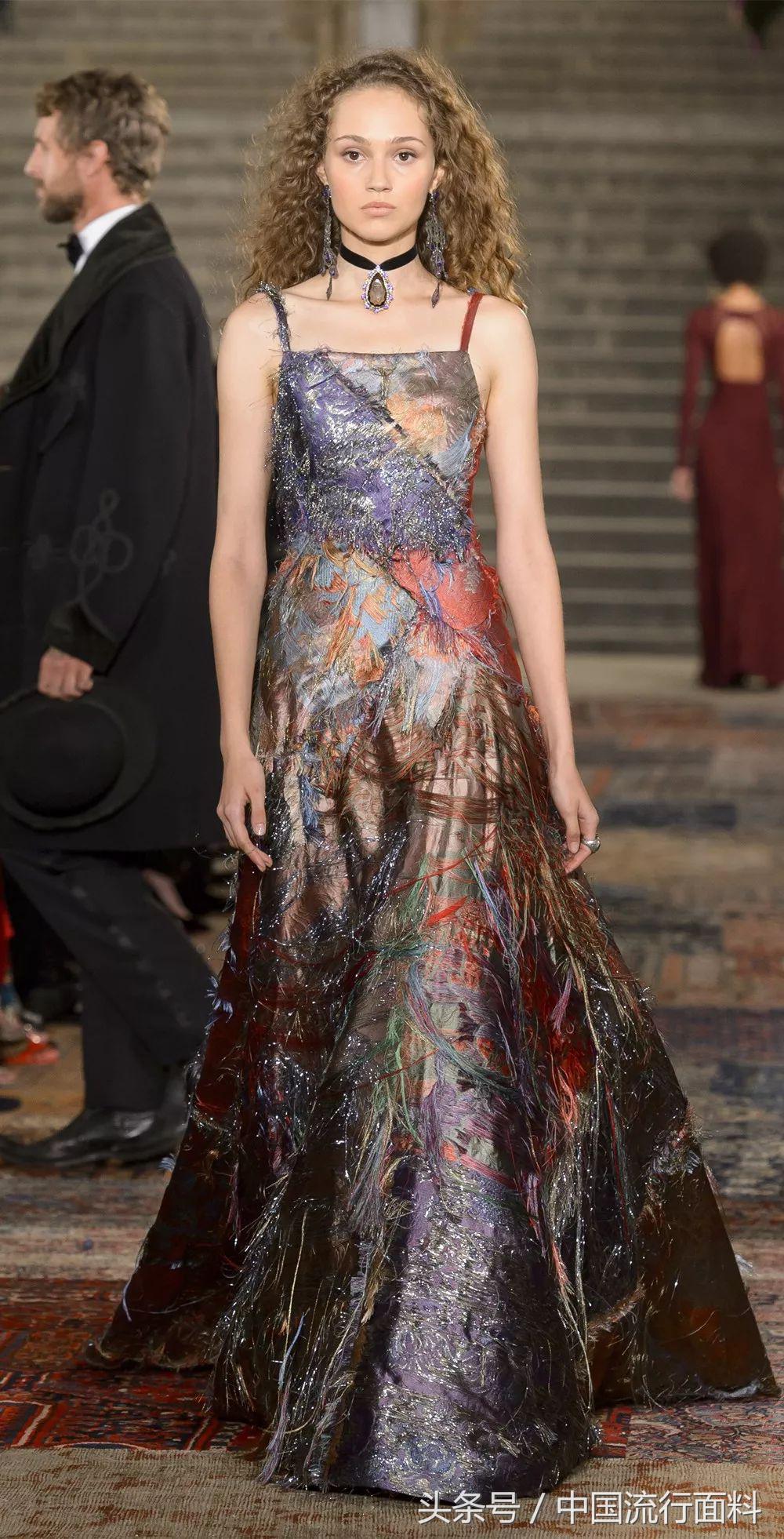 女装趋势新品,女装时髦款式