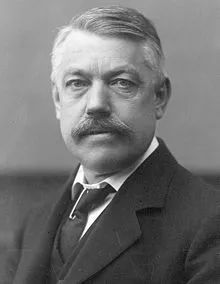 玻尔：丹麦国脚踢进奥运会斩获银牌，跨界当数学家还是菲尔兹主席