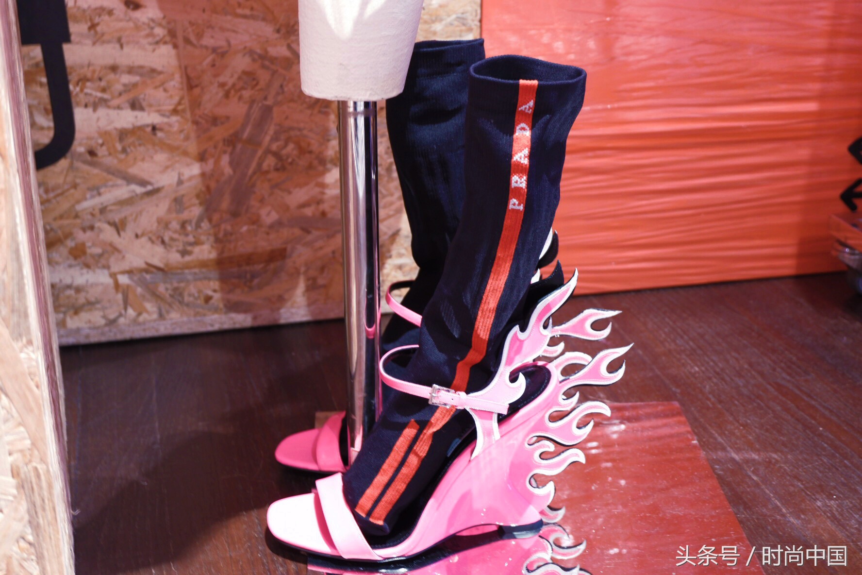 秦舒培助力维密秀,秦舒培秀肌肉