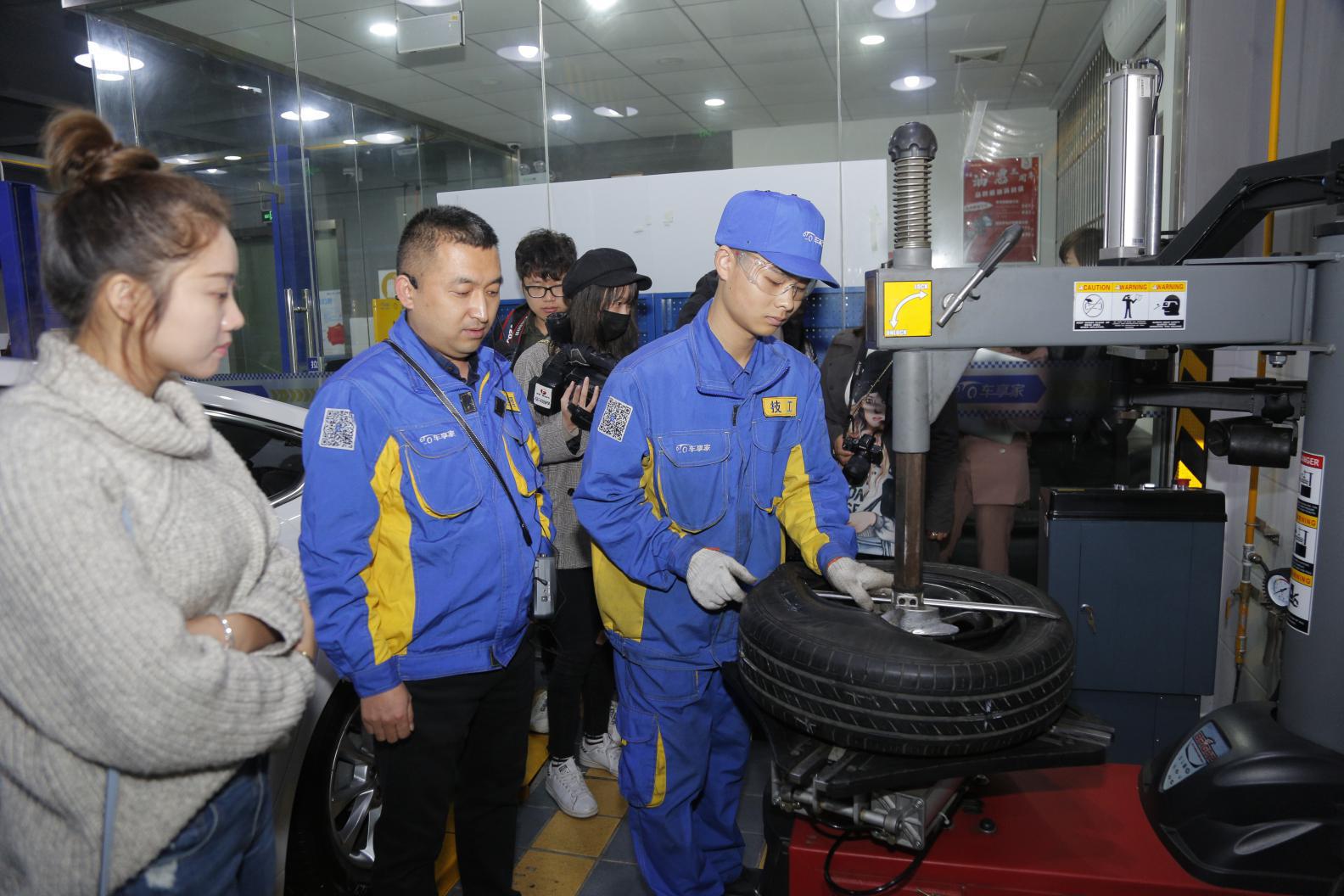车享家和4s店哪个好,车享家跟4s店区别
