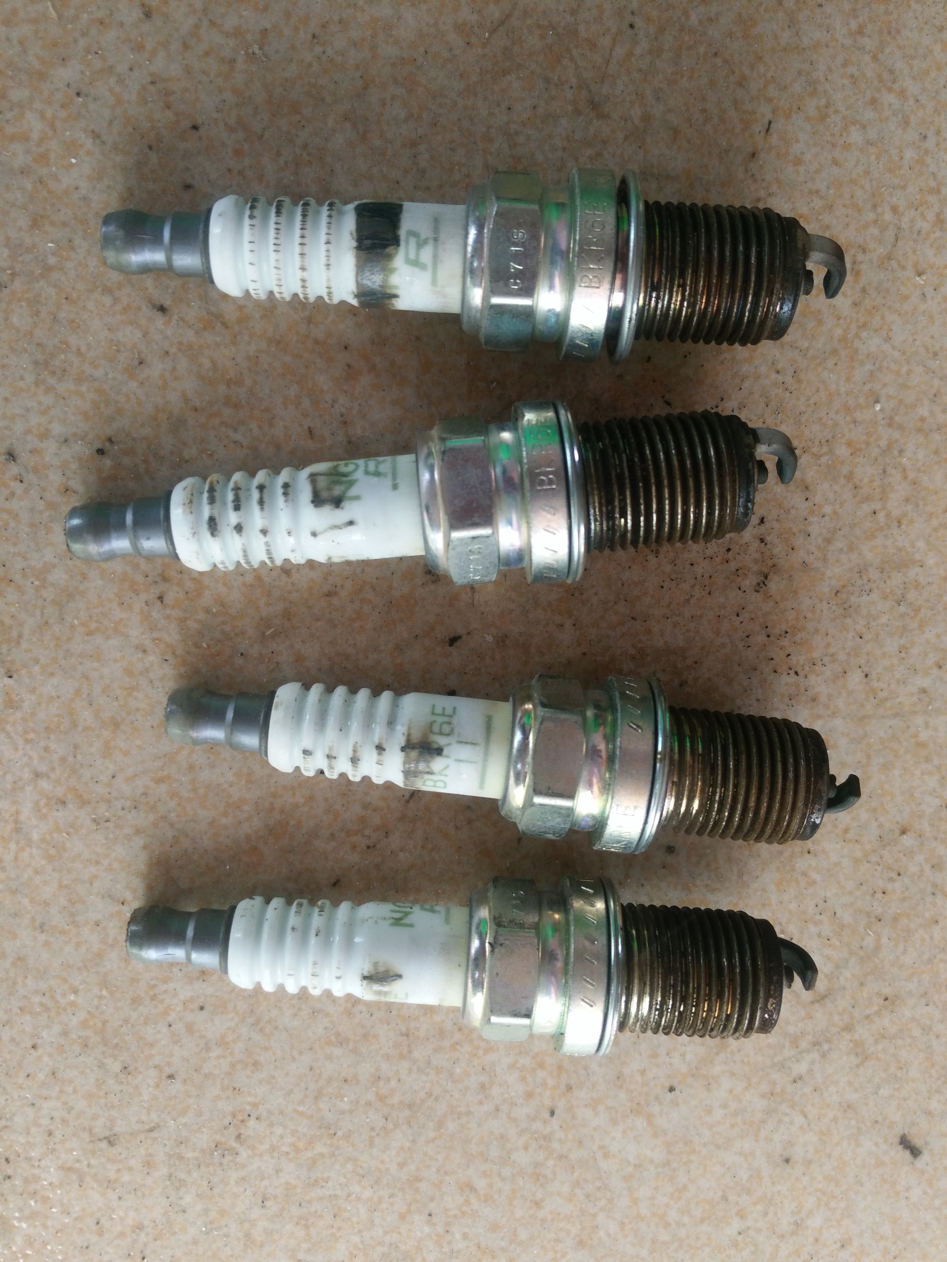 车检测尾气一氧化碳超标怎么办,汽车审车一氧化碳超标怎么解决