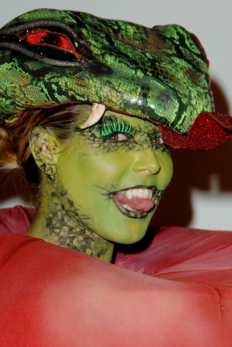 辛普森美枝、梦幻独角兽……盘点25位好莱坞名人万圣节妆扮！