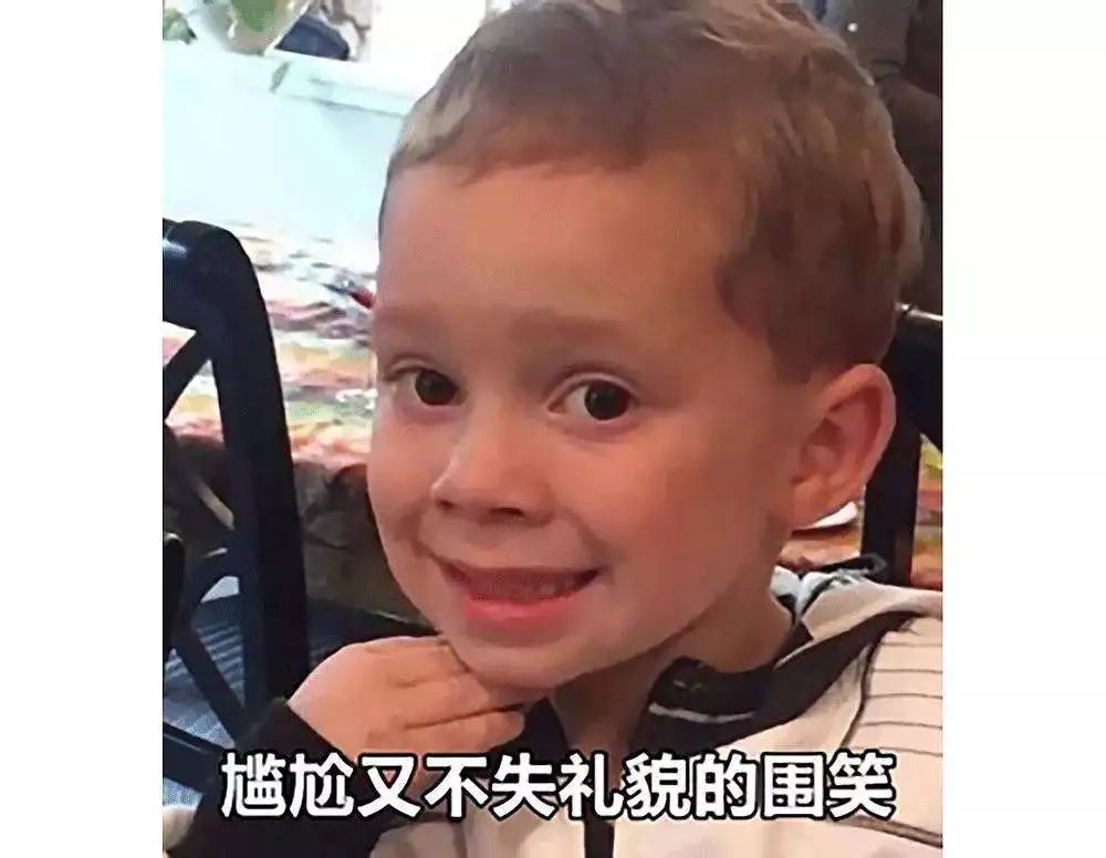 砰砰！从7楼坠下，将车顶砸出一个坑！它倒没事！