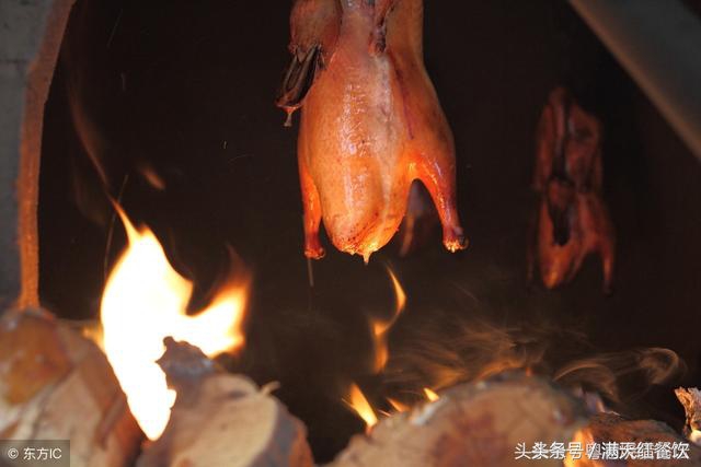 脆皮烧鸭做法如何做到干香脆皮、烤香味浓浓？分享几个技术细节