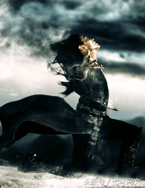 风格类似天蚕土豆，当年《绝世武神》如今的《伏天氏》点击过亿