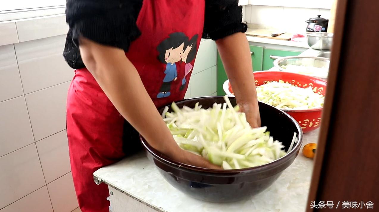 腌的萝卜干怎么保存时间长,腌萝卜干时怎么去除萝卜的辛辣味