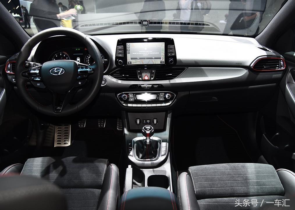 小钢炮既视感颜值不输高尔夫gti,2019款高尔夫gti