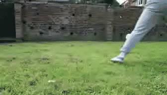 弱势脚怎么练长传,不想被人欺负怎么练身手