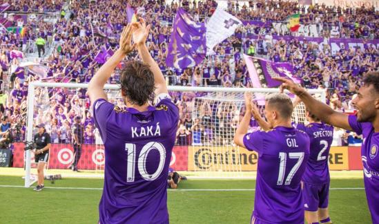 翩翩公子世无双下一句,翩翩公子世无双不敌人间高伟光