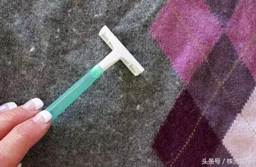 小编的羊毛衣老爱掉毛？妈妈洗衣粉里加一点东西，再也不怕掉毛了～