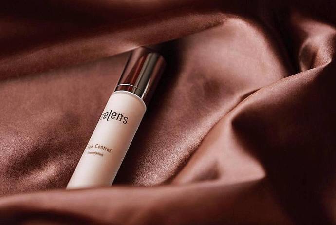 秋冬不卡粉脱妆的粉底液 (不易暗沉和脱妆的粉底)