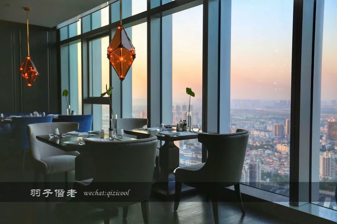 佛山罗浮宫索菲特酒店高山流水,佛山索菲特罗浮宫酒店附近美食