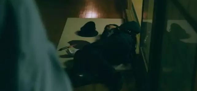 高清、特写的苍老师,其实穿上衣服更美