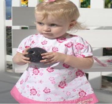 社会的佩奇哥也有“亲戚”了，他叫班纳