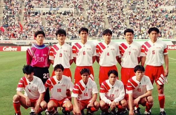 前国足球星彭伟国近况，曾公然招妓被抓获，现是足协官员