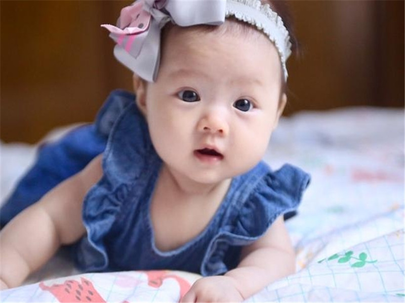 母乳冻奶真的有营养吗,背奶的母乳还能冷冻吗