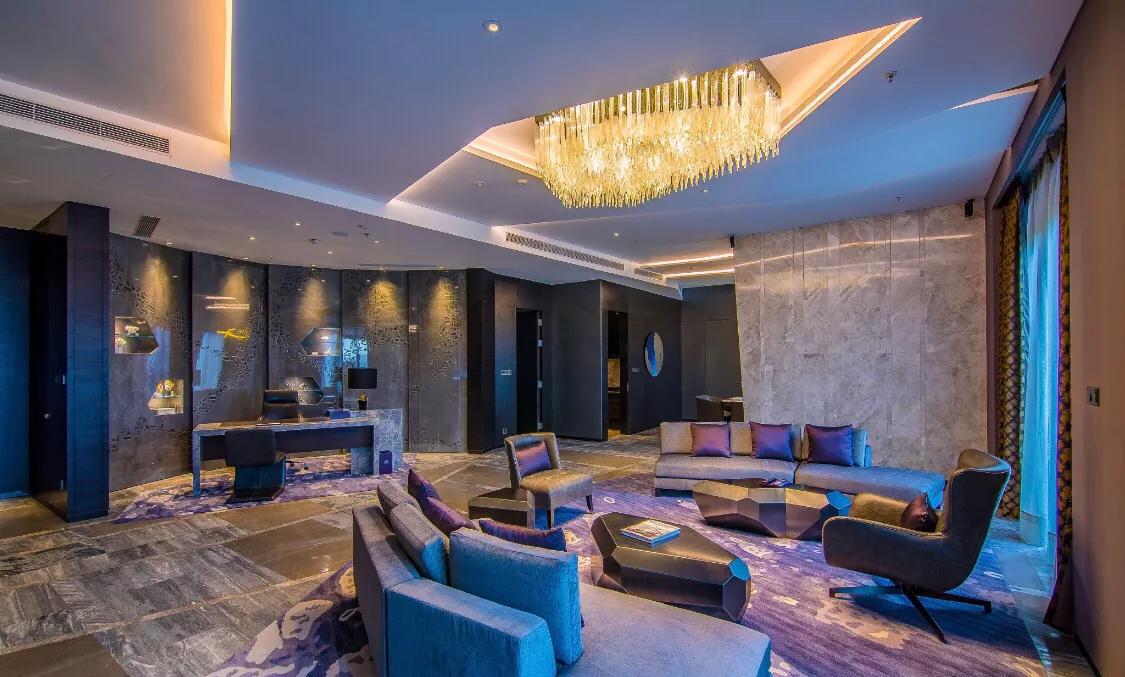 开始转型的万丽酒店焕然一新！时尚？炫酷？