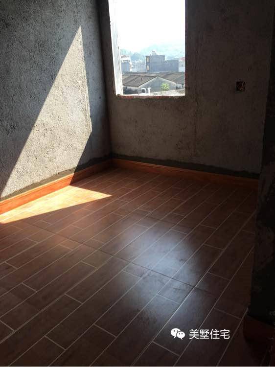 *东王广**先生小户型建别墅，加个复式楼，造价30万堪称村里最美！