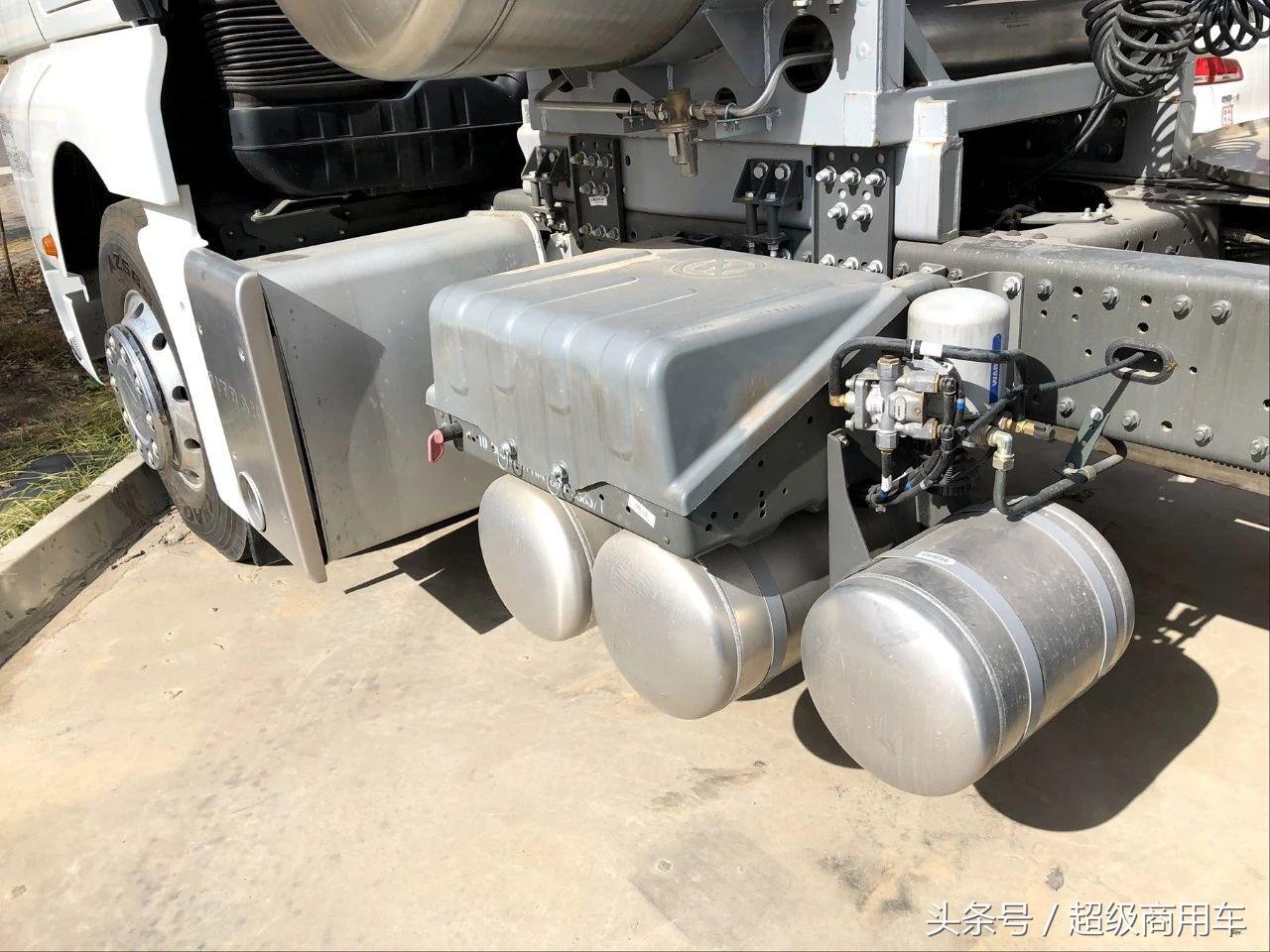 汕德卡c7h540马力真实评测,汕德卡c7h大件牵引车