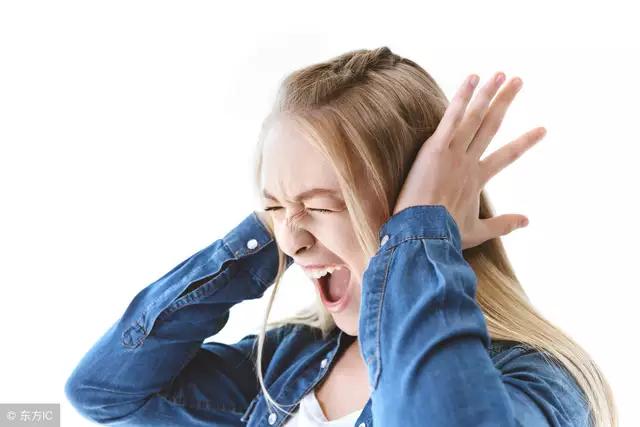 心理学上焦虑症是由什么引起的,成人分离焦虑症怎么自救心理学