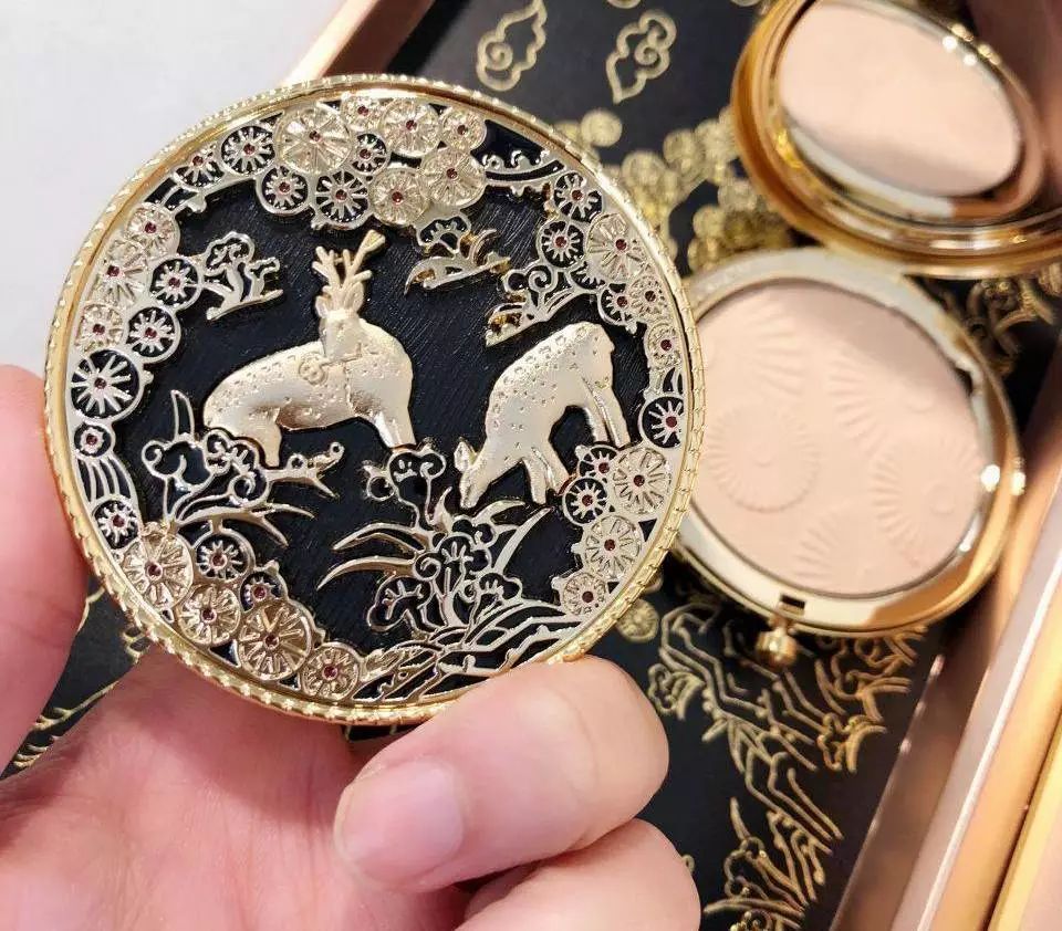 迪奥香奈儿新年礼物,迪奥圣诞节会优惠吗