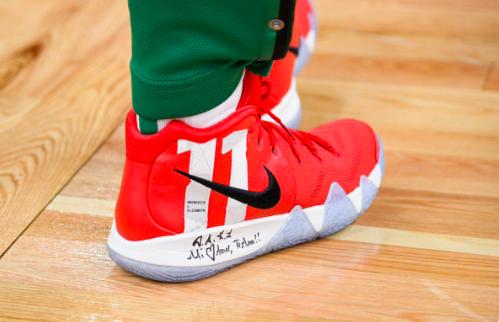 今日球场战靴鉴赏：威少荣登今日鞋头