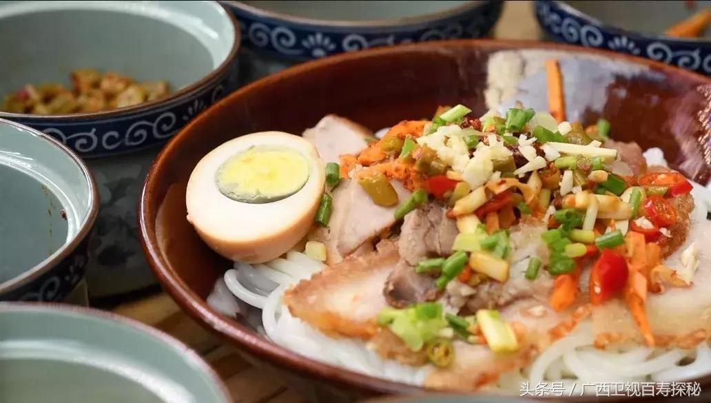 广西人吃粉是按吨算的！桂林兴安这碗米粉好吃得要紧！点进来尝尝