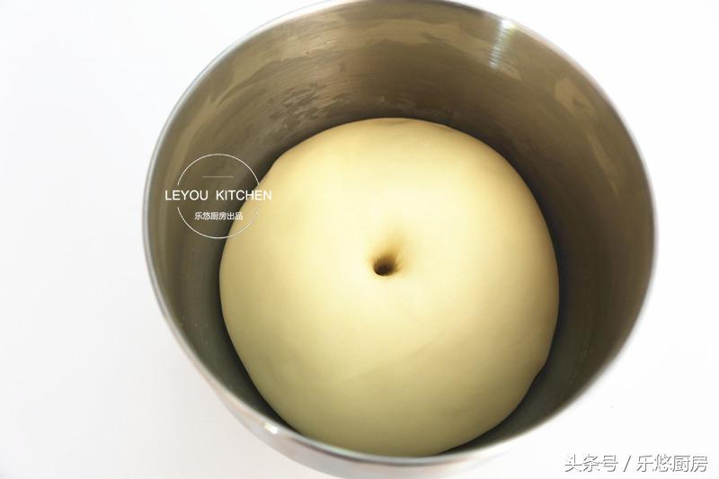 在家也可以轻松做蓬松暄软的面包,买回来的面包怎么做简单好吃