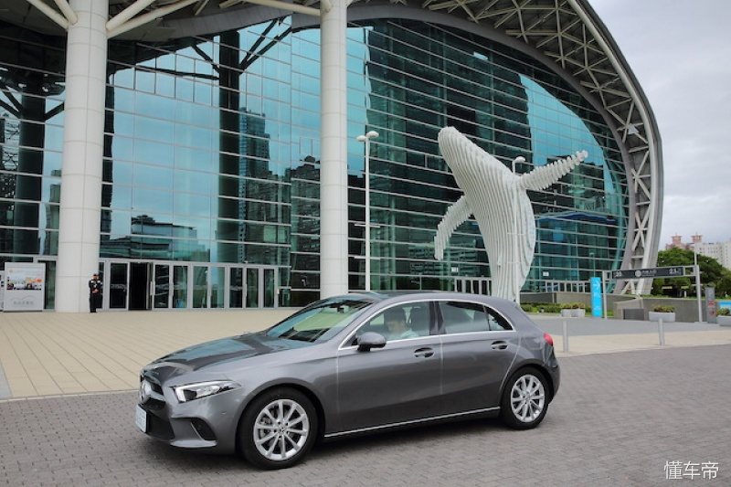 奔驰a200掀背车,试驾车解析