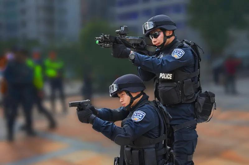 生命诚可贵精神价更高,生命诚可贵金钱价更高