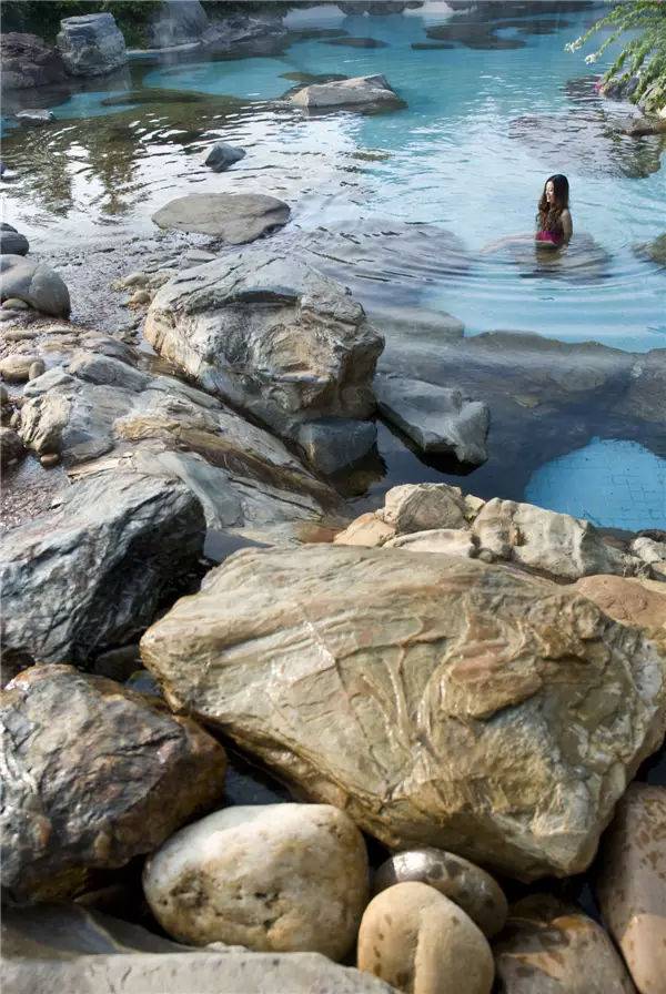 去湛江住特呈岛好还是住金沙湾好,今天湛江特呈岛风景区值得去吗