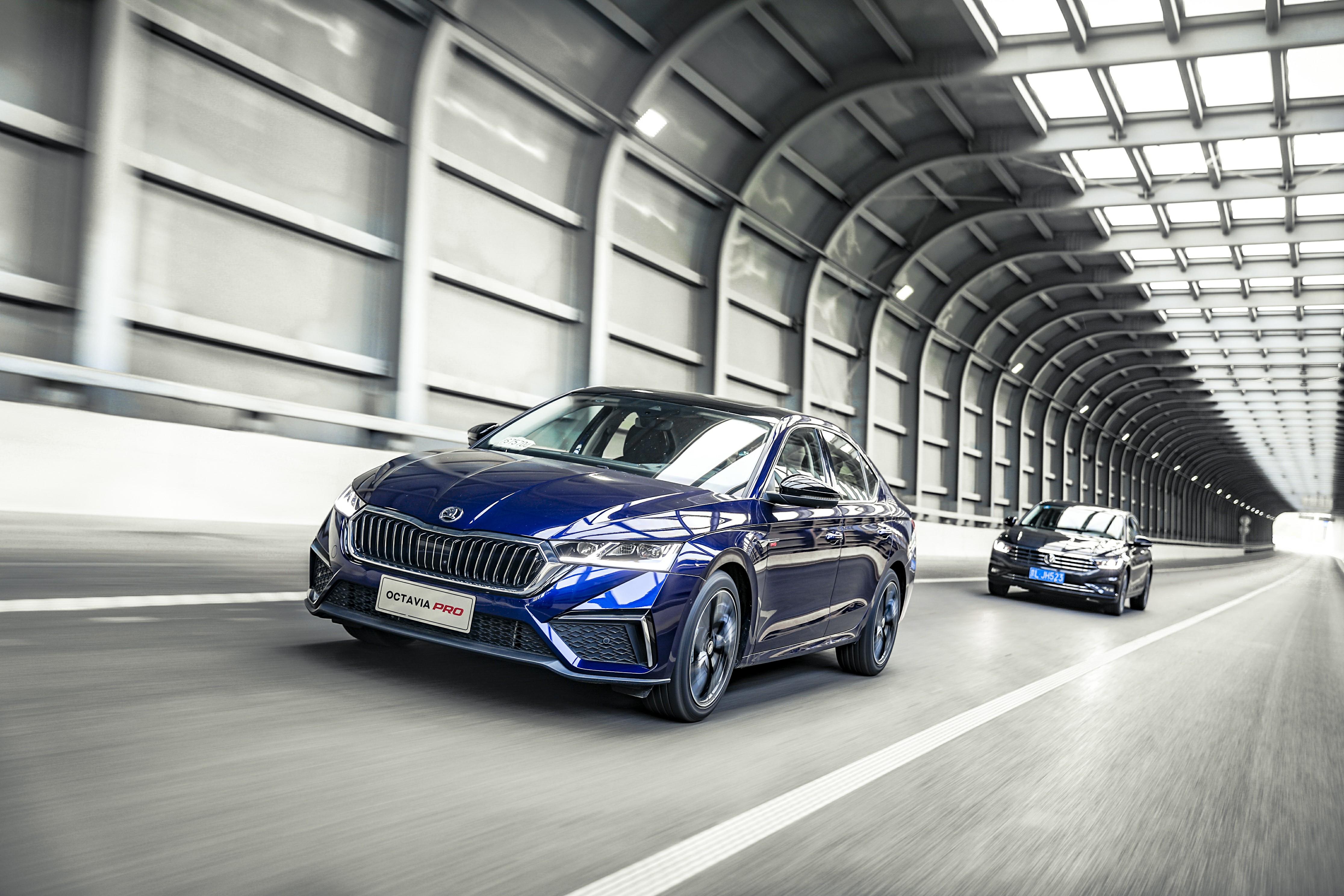 斯柯达明锐1.6和速腾发动机一样吗,斯柯达新明锐和速腾对比