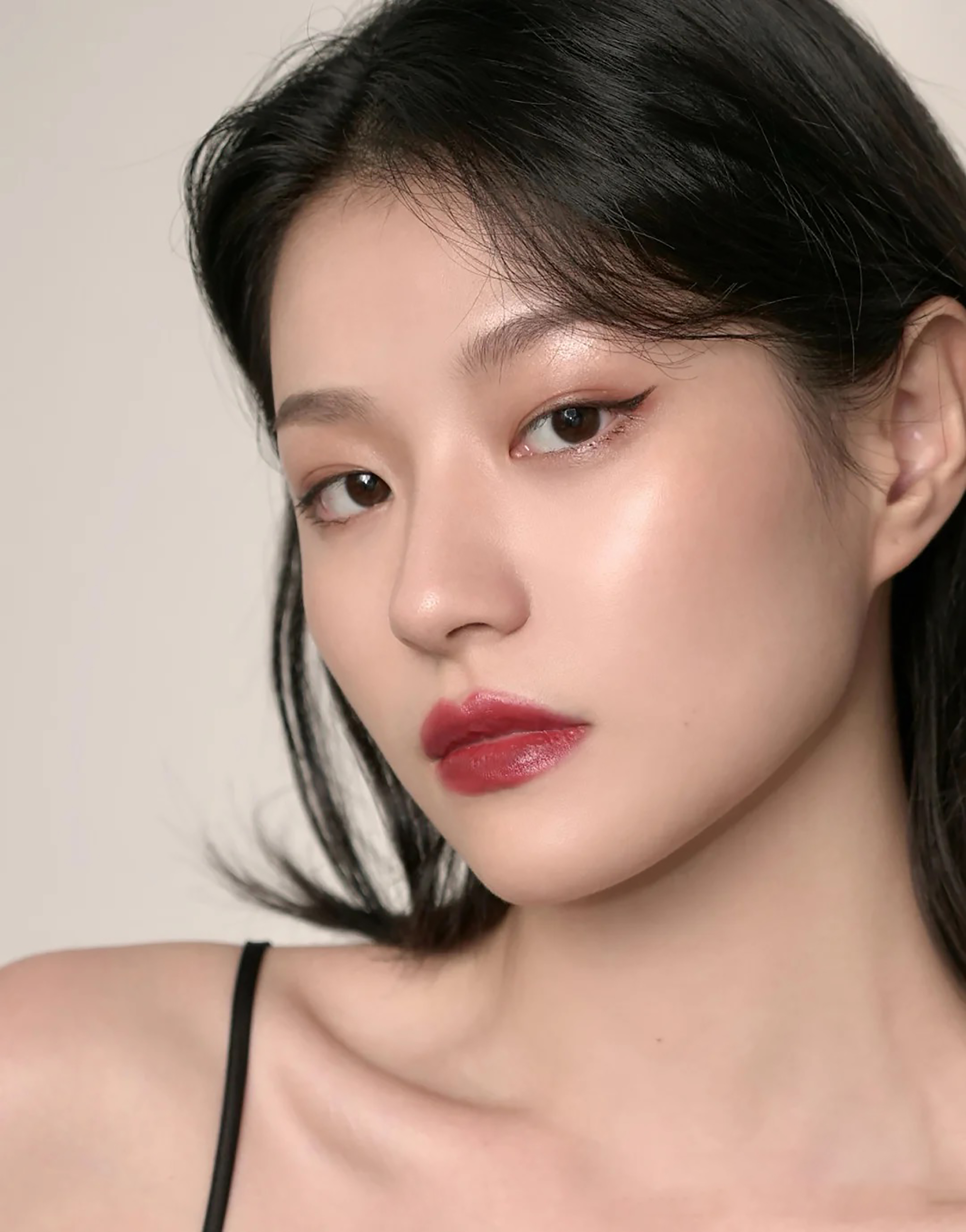 不管啥粉底液滴几滴,不管什么粉底液都卡粉