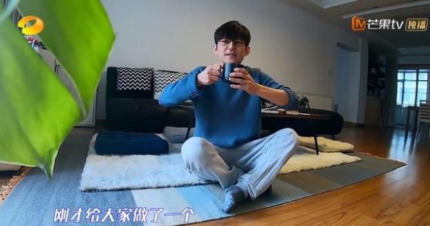 何炅家庭简介,何炅家庭背景首次曝光